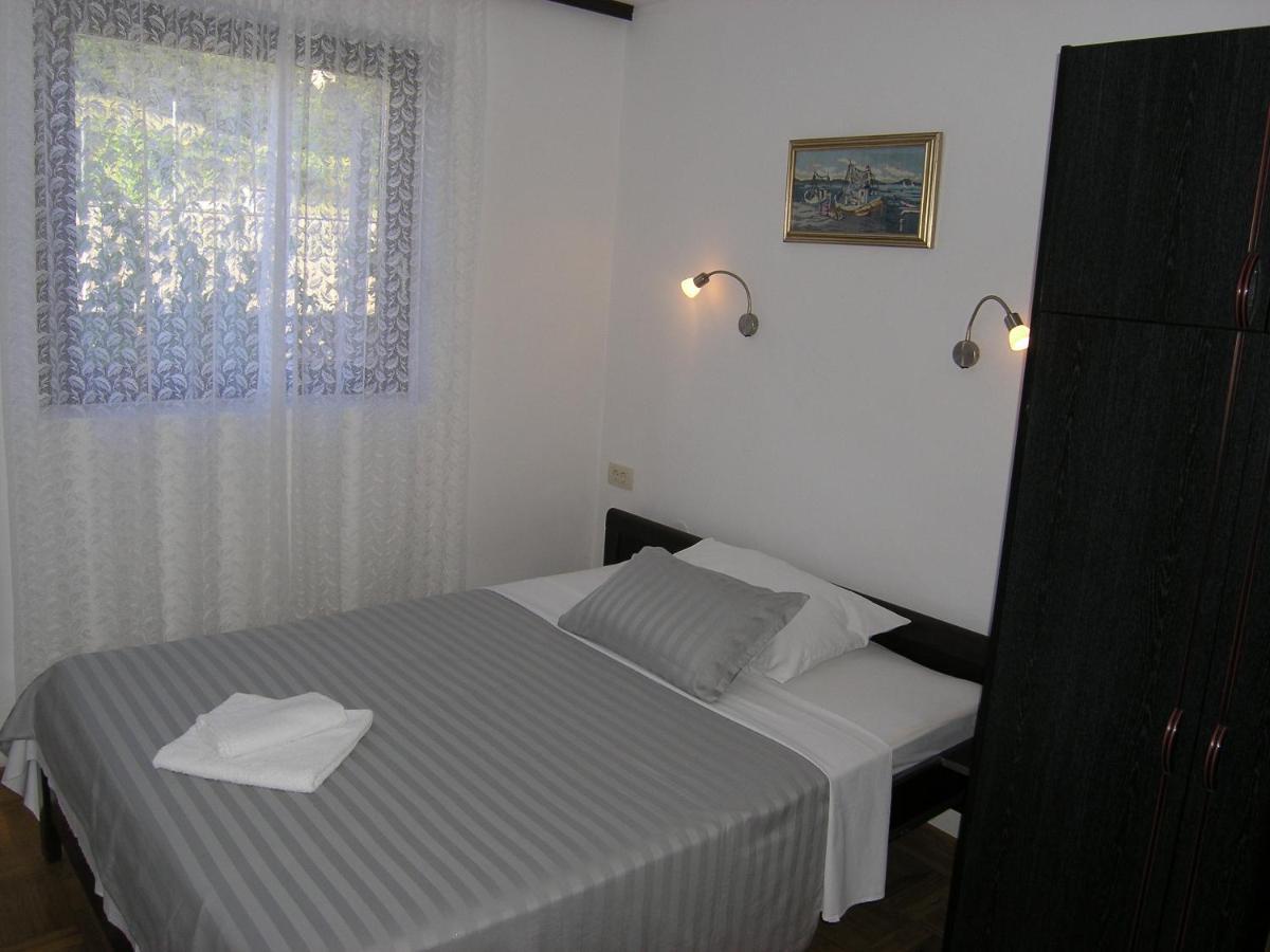 Apartments Mari With Terrace Baška Zewnętrze zdjęcie
