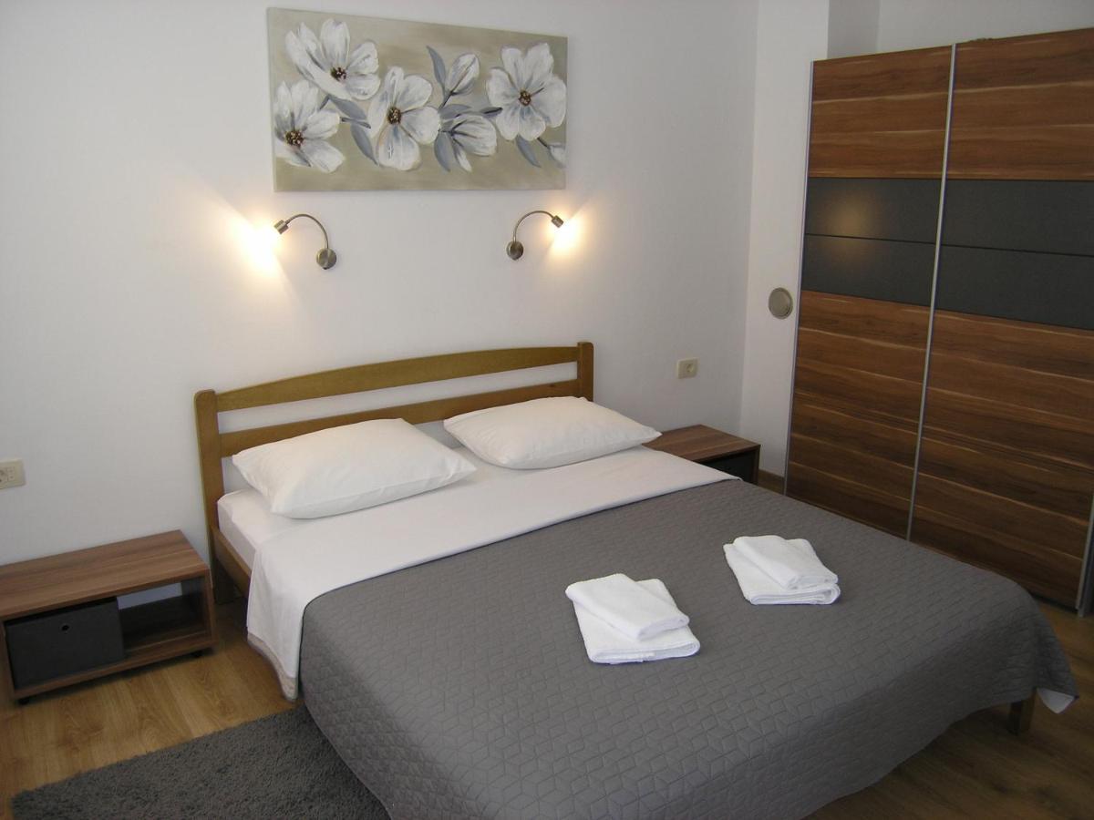 Apartments Mari With Terrace Baška Zewnętrze zdjęcie