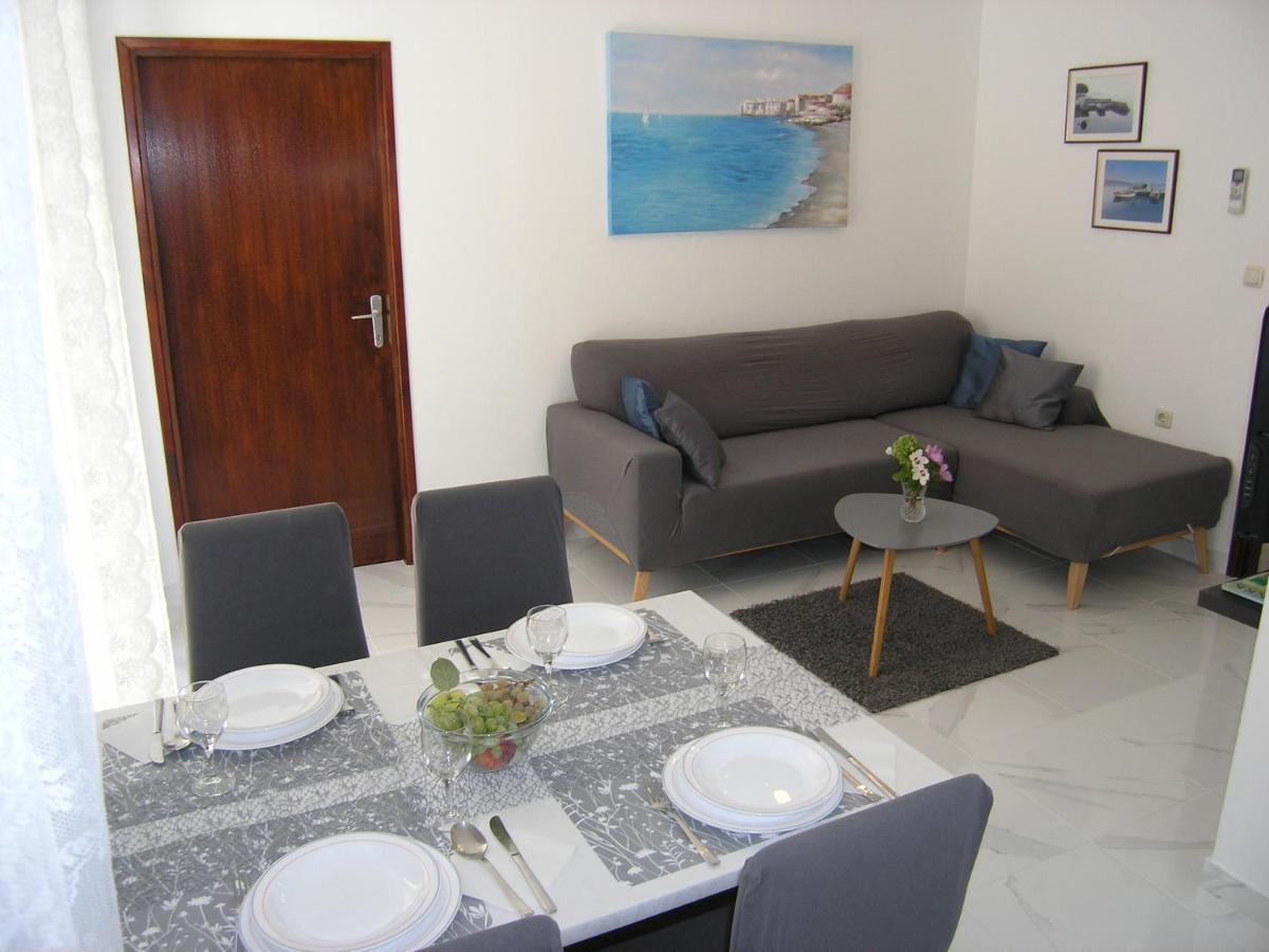 Apartments Mari With Terrace Baška Zewnętrze zdjęcie